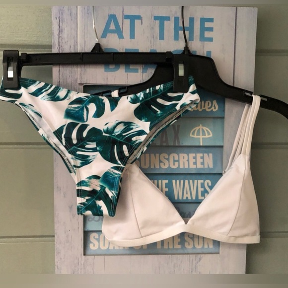 Bikini~ topical matching two piece  bikini swimsuit set NWOT adj. straps 🎉SALE - Picture 5 of 15